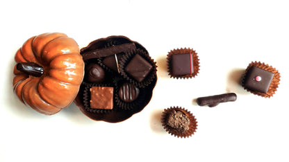 Citrouille garnie de chocolats
